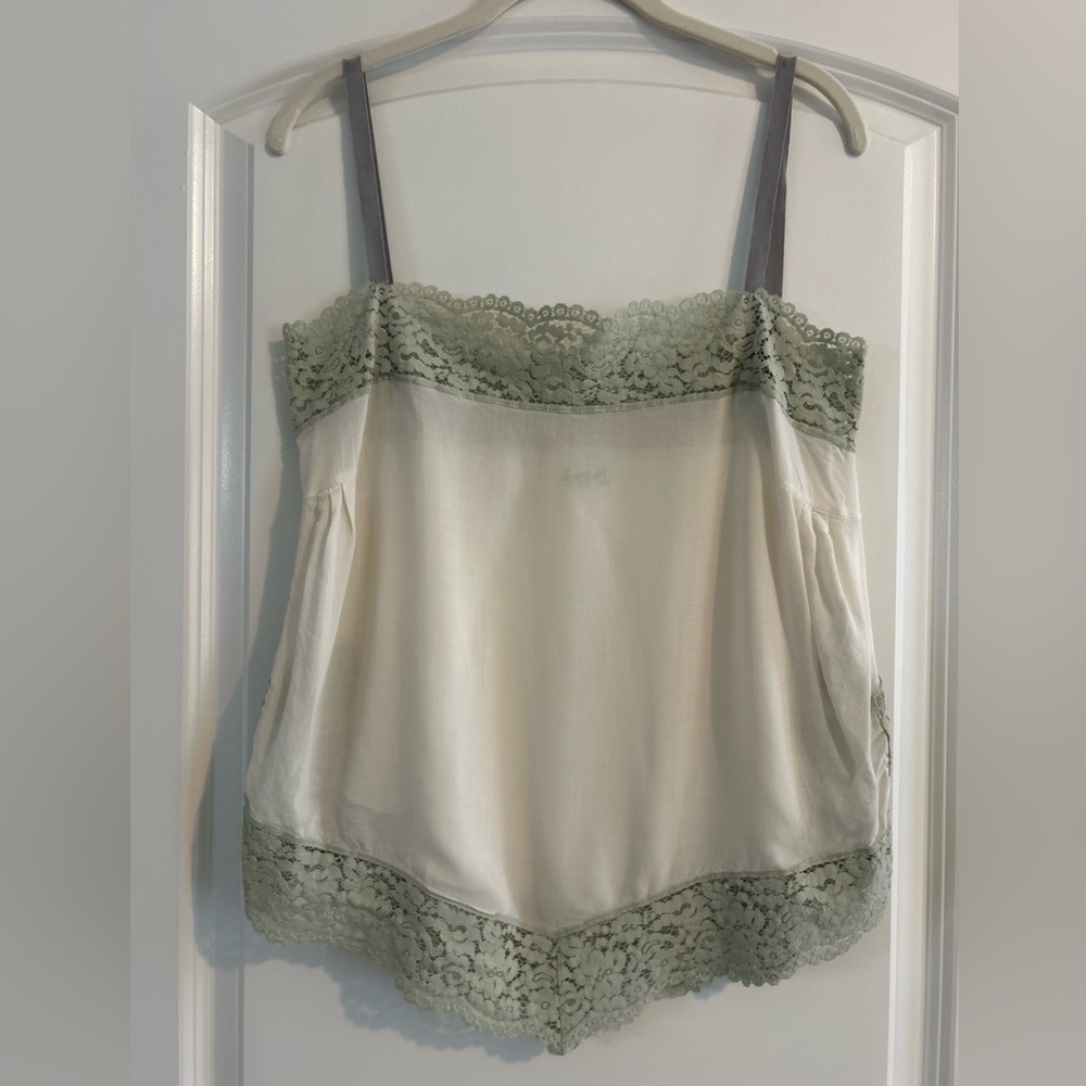 FREE PEOPLE INTIMATELY cami top size xs